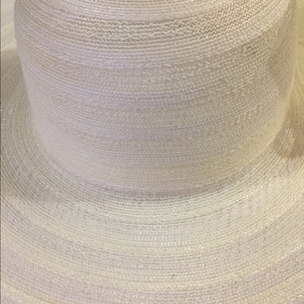 Hat - Picture 3 of 4
